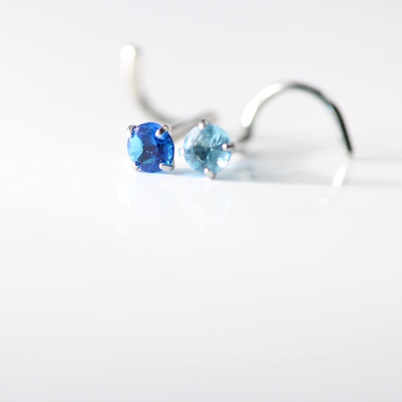 TWO Cute crystals ocean Blue Nose Piercings CORKSCREW new - Picture 1 of 3